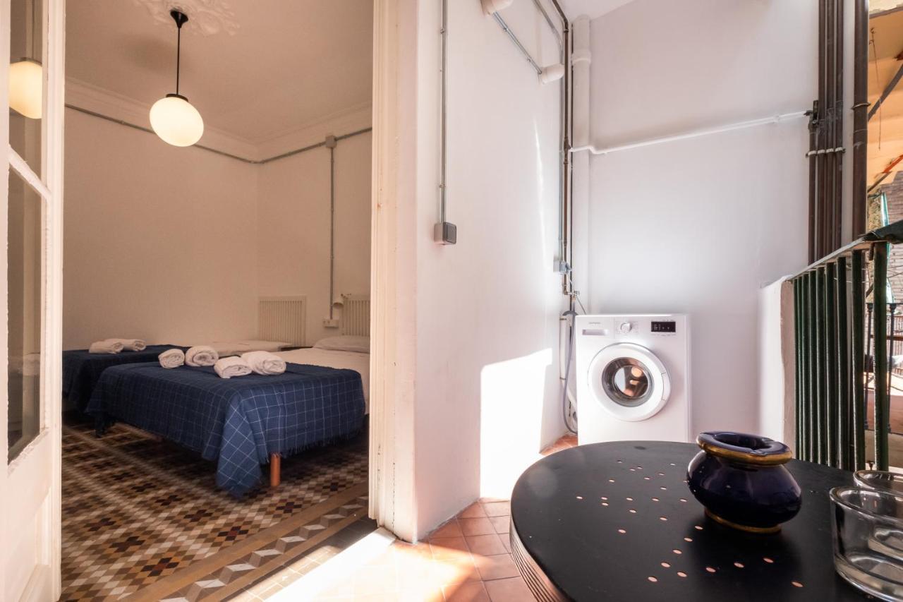 B42 - Modernist Apartment For Large Groups In Eixample Barcelona Kültér fotó